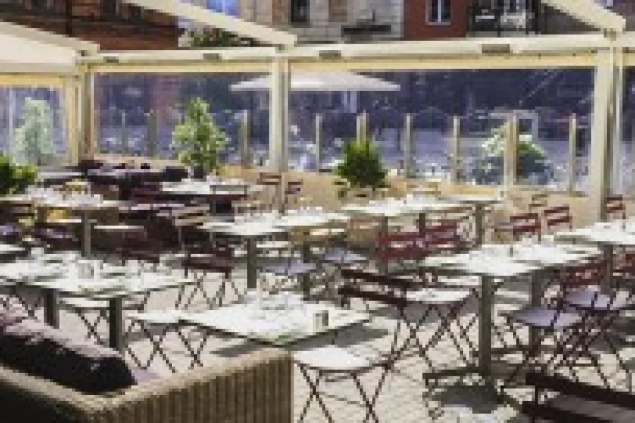 Plaza Cloud Nine